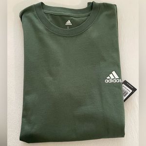ADIDAS BRAND NEW MENS LARGE green unisex
100% cotton athletic wear golf tshirt